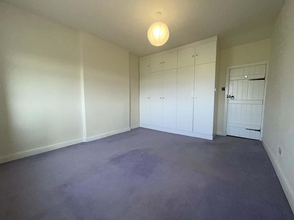 2 bedroom mid terrace house SSTC in Laneshawbridge - IMG_6530.jpg